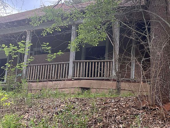 4th image of 309 Parker St