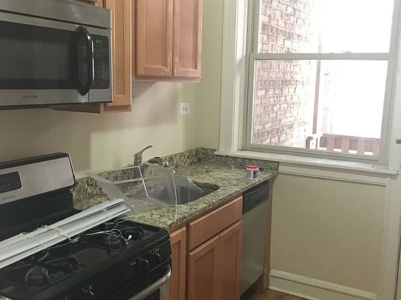 5th image of 5044 N Wolcott Ave APT 1B