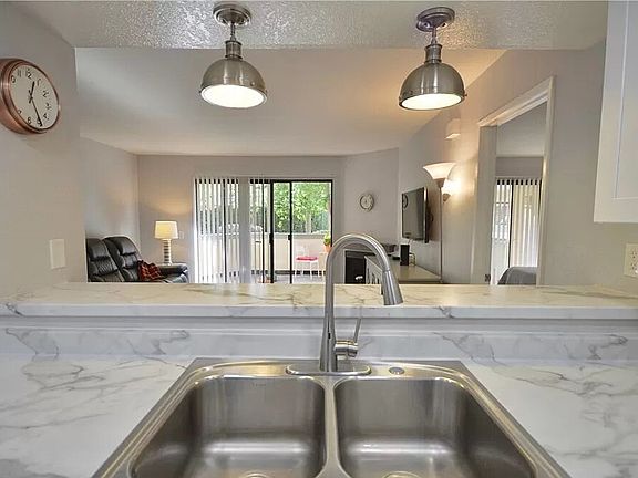 4th image of 3532 W Stonepine Ln