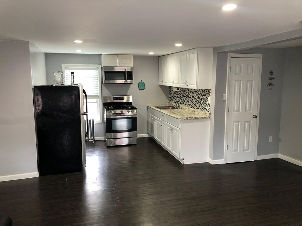 1st image of 10454 88th Ave