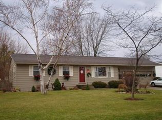 1611 Woodside Rd, Muskegon, MI 49441