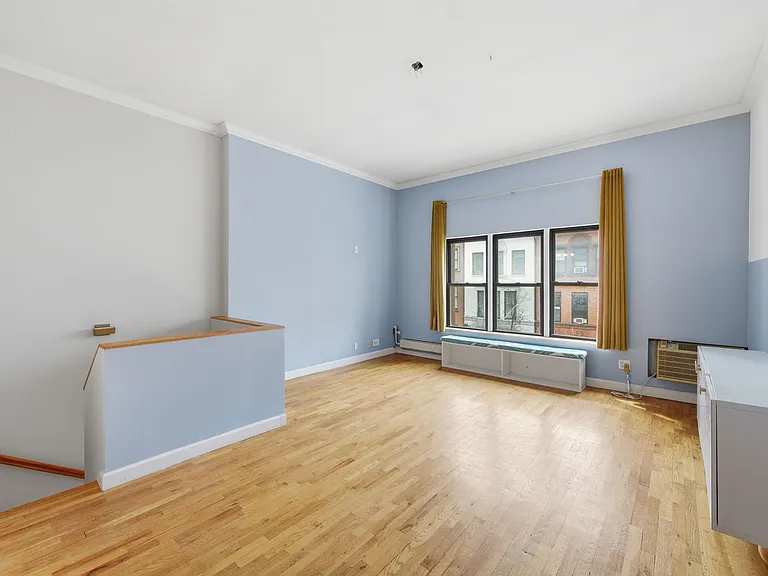 261 W 71st St #8 — Photo 7