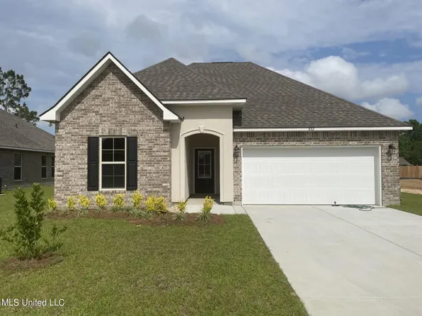 832 Leeward Dr, Biloxi, MS 39532