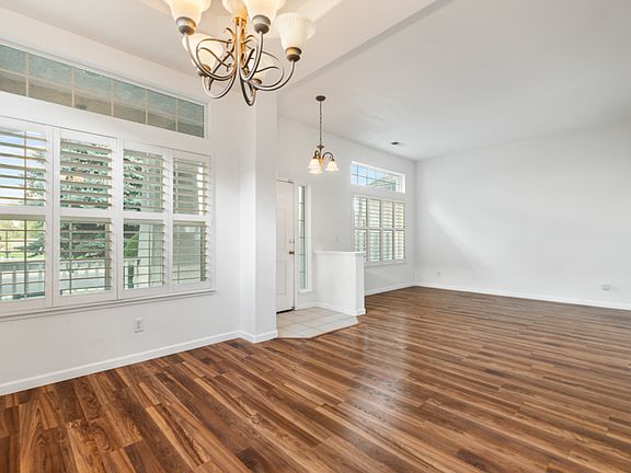 4th image of 10440 Arbor Way