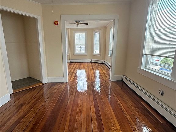 2nd image of 49 Camden St