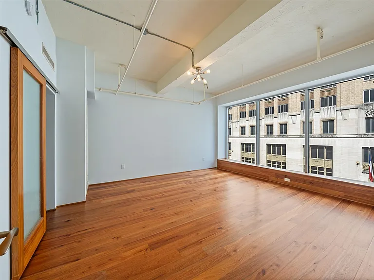 711 Main St #601 — Photo 23