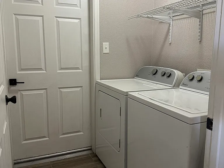4126 S Cedar Ave — Photo 21