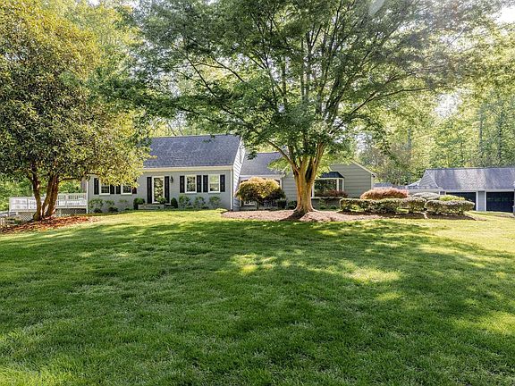 4th image of 235 Willow Brook Rd