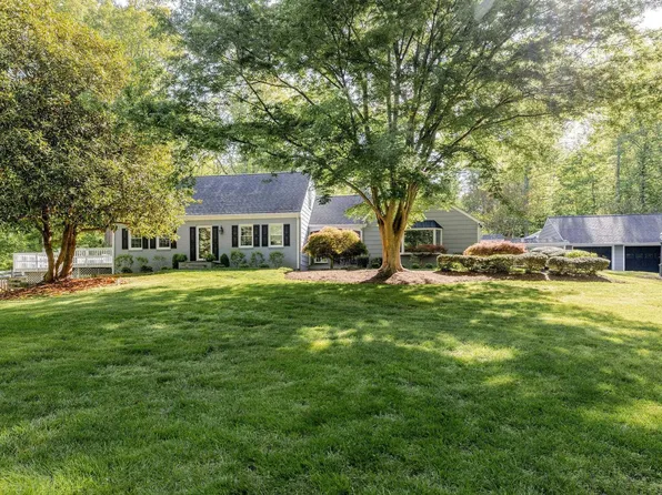 235 Willow Brook Rd, Earlysville, VA 22936