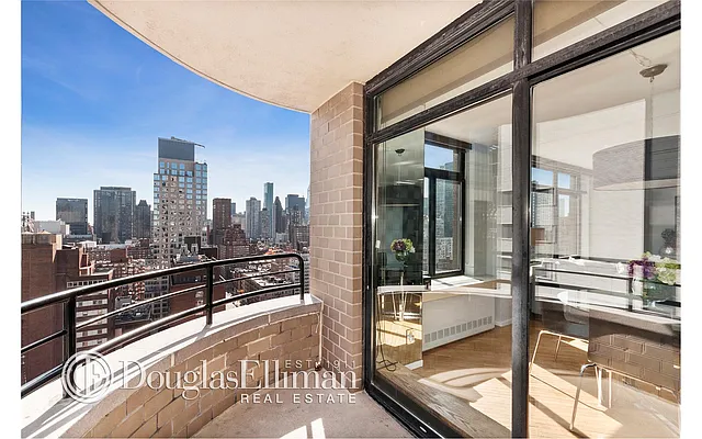 Rented by Douglas Elliman | media 24