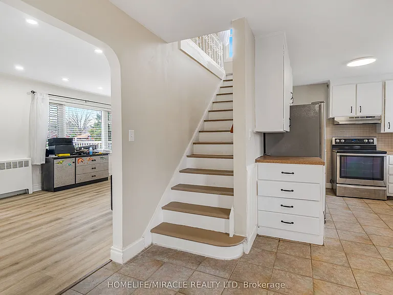 3318 Sinnicks Ave — Photo 14