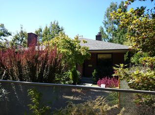 1915 29th Ave S, Seattle, WA 98144