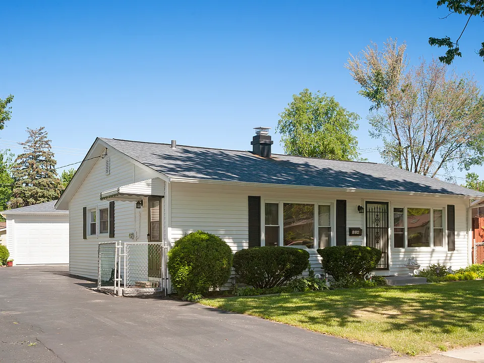114 McCabe Dr