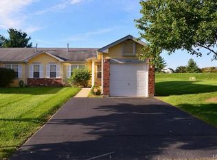 16190 Rose Wreath Ln, Florissant, MO 63034