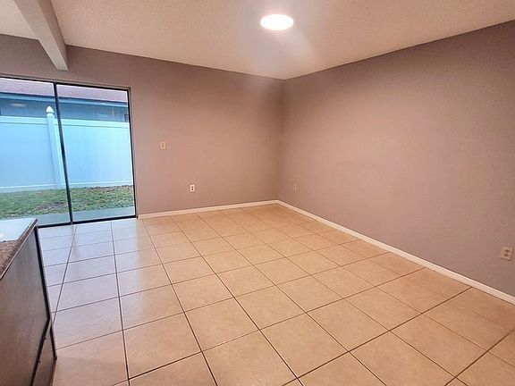 3rd image of 238 Balboa Dr