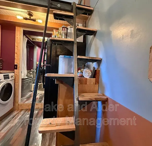 6519 NW Saint Helens Rd — Photo 6