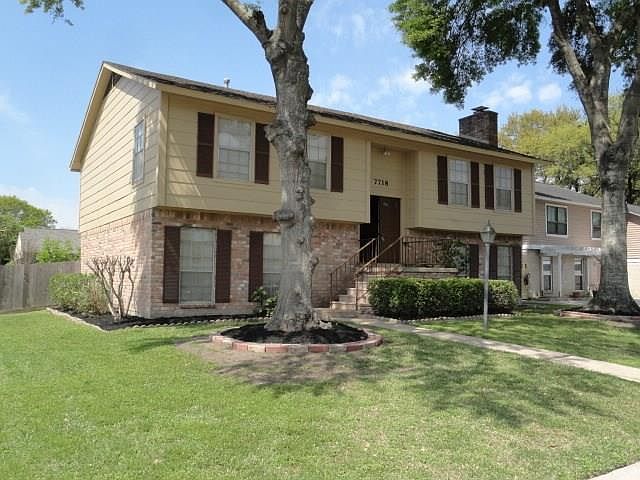 1st image of 7718 Harpers Glen Ln