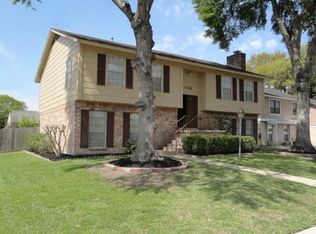 7718 Harpers Glen Ln, Houston, TX 77072