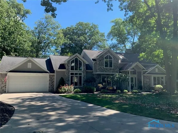 409 Newdale Dr, Bryan, OH 43506
