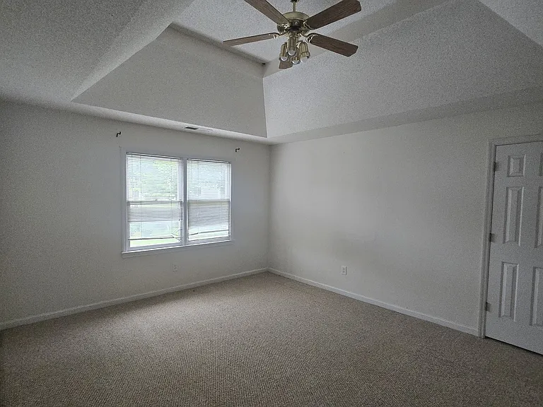 3490 Runnymeade Dr — Photo 17