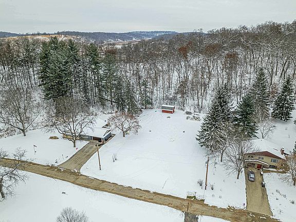 5th image of Sherwood Forest Ln