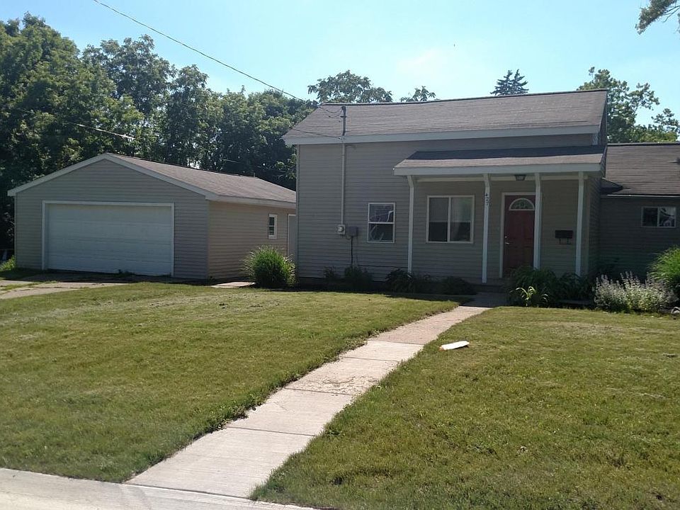 1st image of 427 Taylor Ct