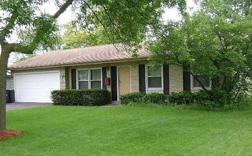 595 Burr Oak Dr photo 1