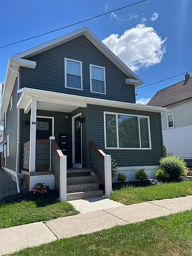 371 Dearborn St Photo 1