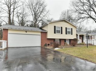 9032 Chalfonte Dr NE, Warren, OH