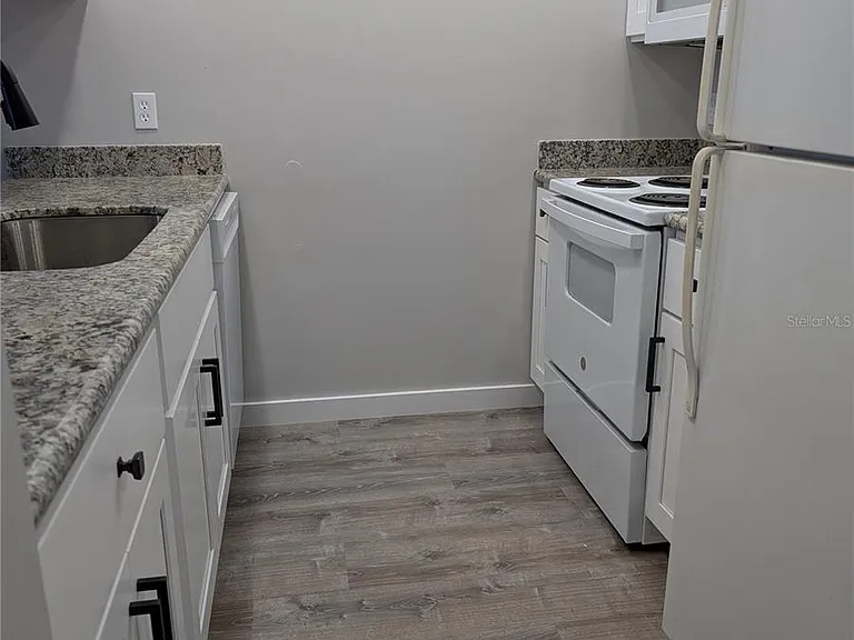 3600 SW 19th Ave #28C — Photo 7