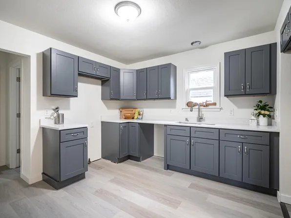 4020 North 84th STREET, Milwaukee, WI 53222