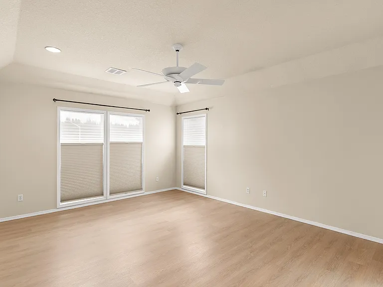 8307 SW 64th Ave — Photo 13