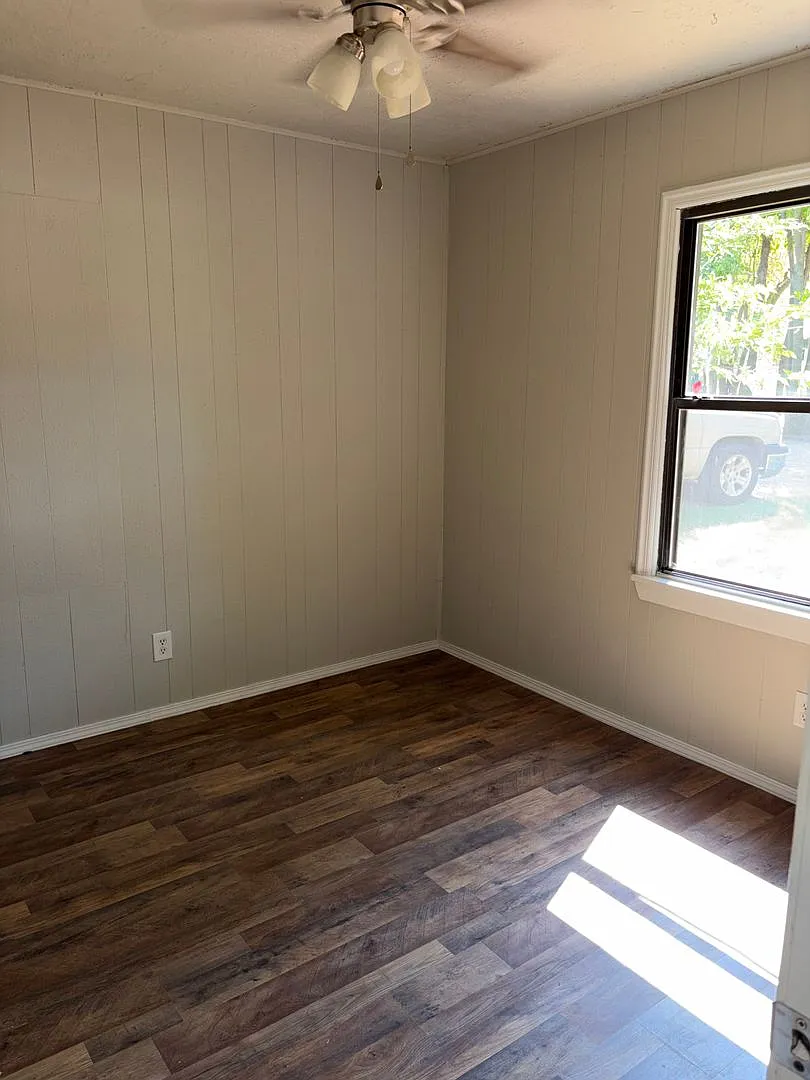 2 Bed 1 Bath Newly Remodeled Home in Del City/OKC — Photo 4