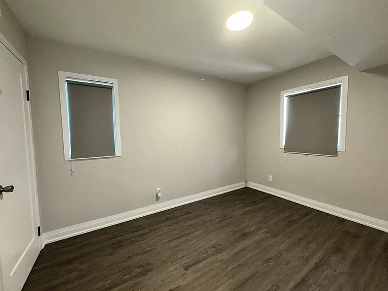 16 Wellington St W #6 — Photo 14