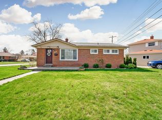 7870 Randy Dr, Westland, MI 48185