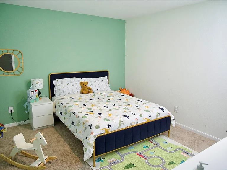 25219 Sierra Manor Ct — Photo 10