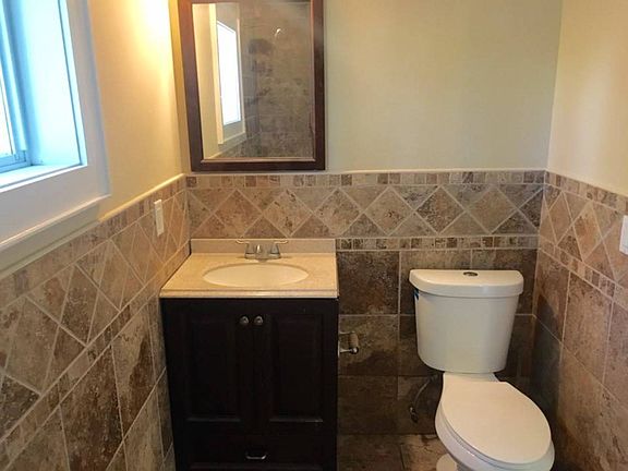 5th image of 38 Lyman Ave
