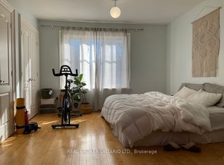 1188 Woodbine Ave #B, Toronto, ON M4C 4E2