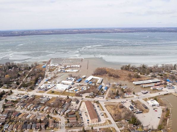 102 Riveredge Dr, Georgina, ON L4P 2P1