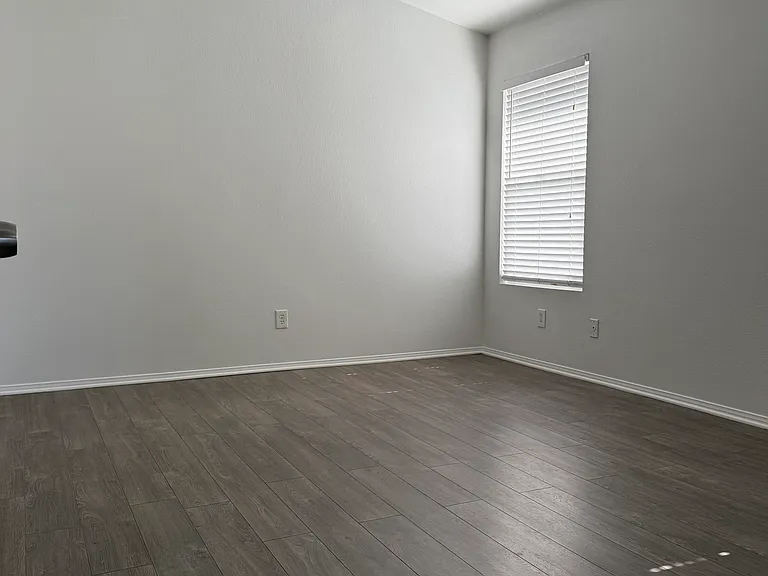 8109 Chambersberg St — Photo 10