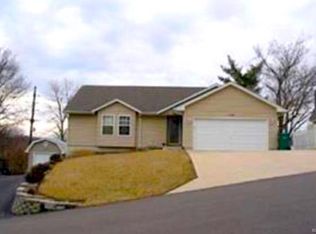 1100 James Dr, Imperial, MO 63052