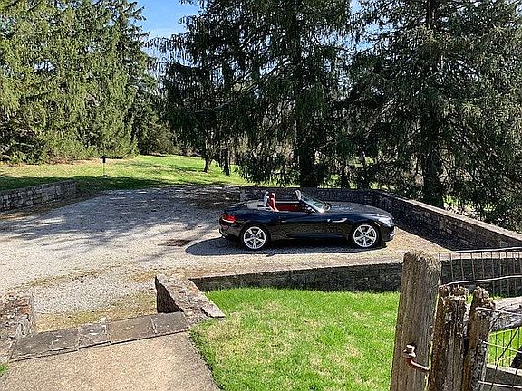 Walkway to back patio 