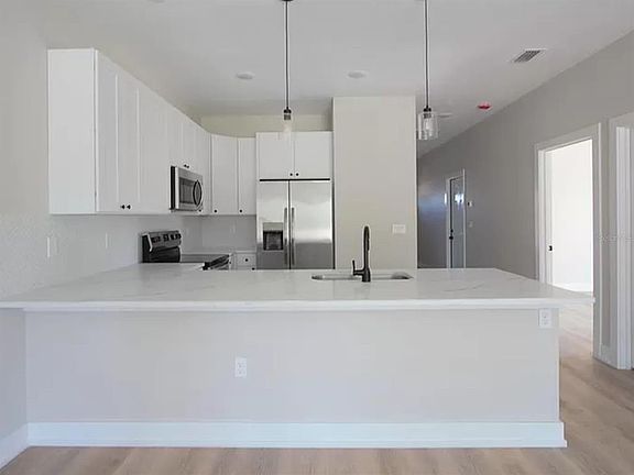 5th image of 9285 Agate St