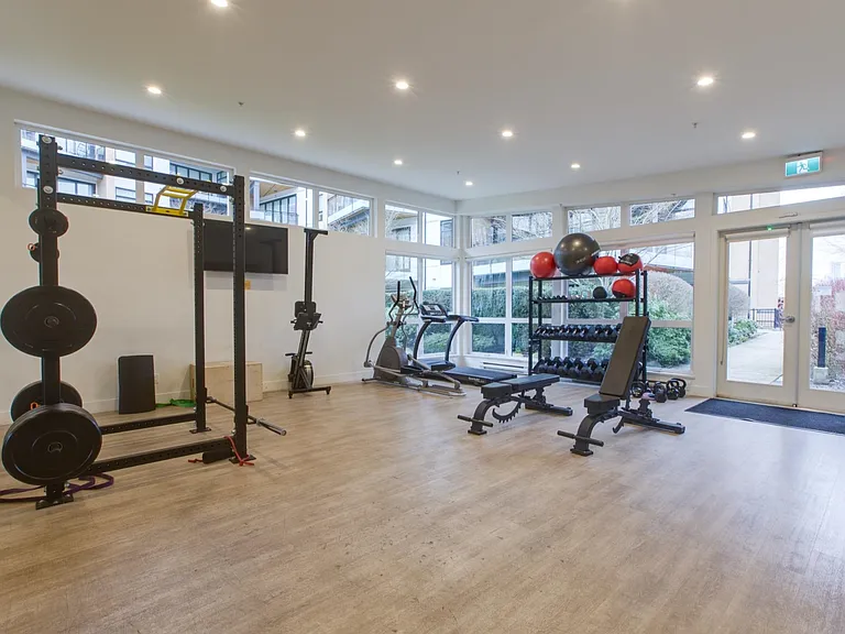 300 Salter St #205 — Photo 17
