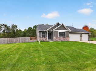 1877 E Boulder Dr, Warsaw, IN 46582