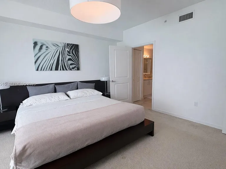 7900 Harbor Island Dr #706 — Photo 18