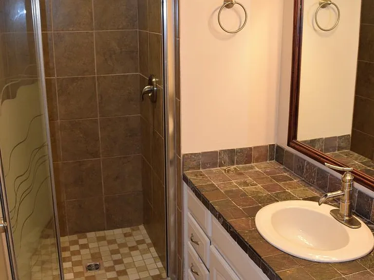 6805 Amberlake Dr — Photo 2