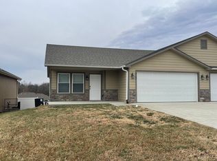 4107 SW Shenandoah Rd, Topeka, KS 66610
