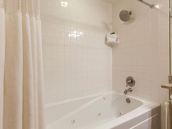 Bathroom with Jetted Tub/Shower Combo