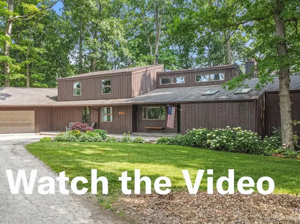 13183 McKinley Rd, Chelsea, MI 48118